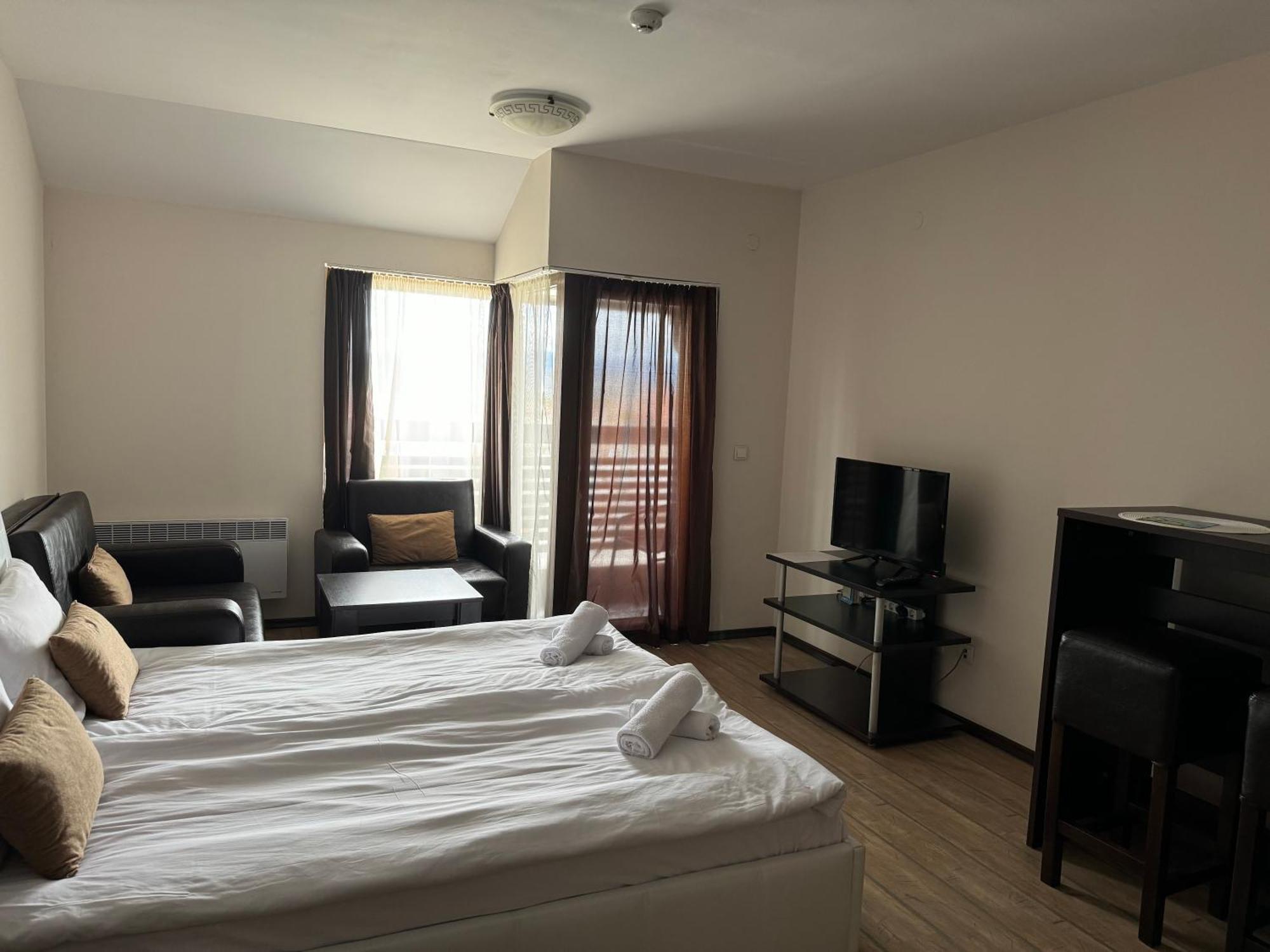 Alpine Lodge Bansko Apartments Exterior photo